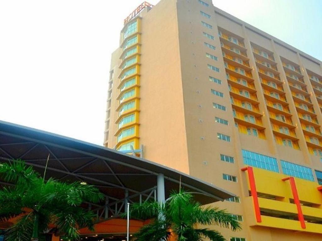 Palm Seremban Hotel Экстерьер фото