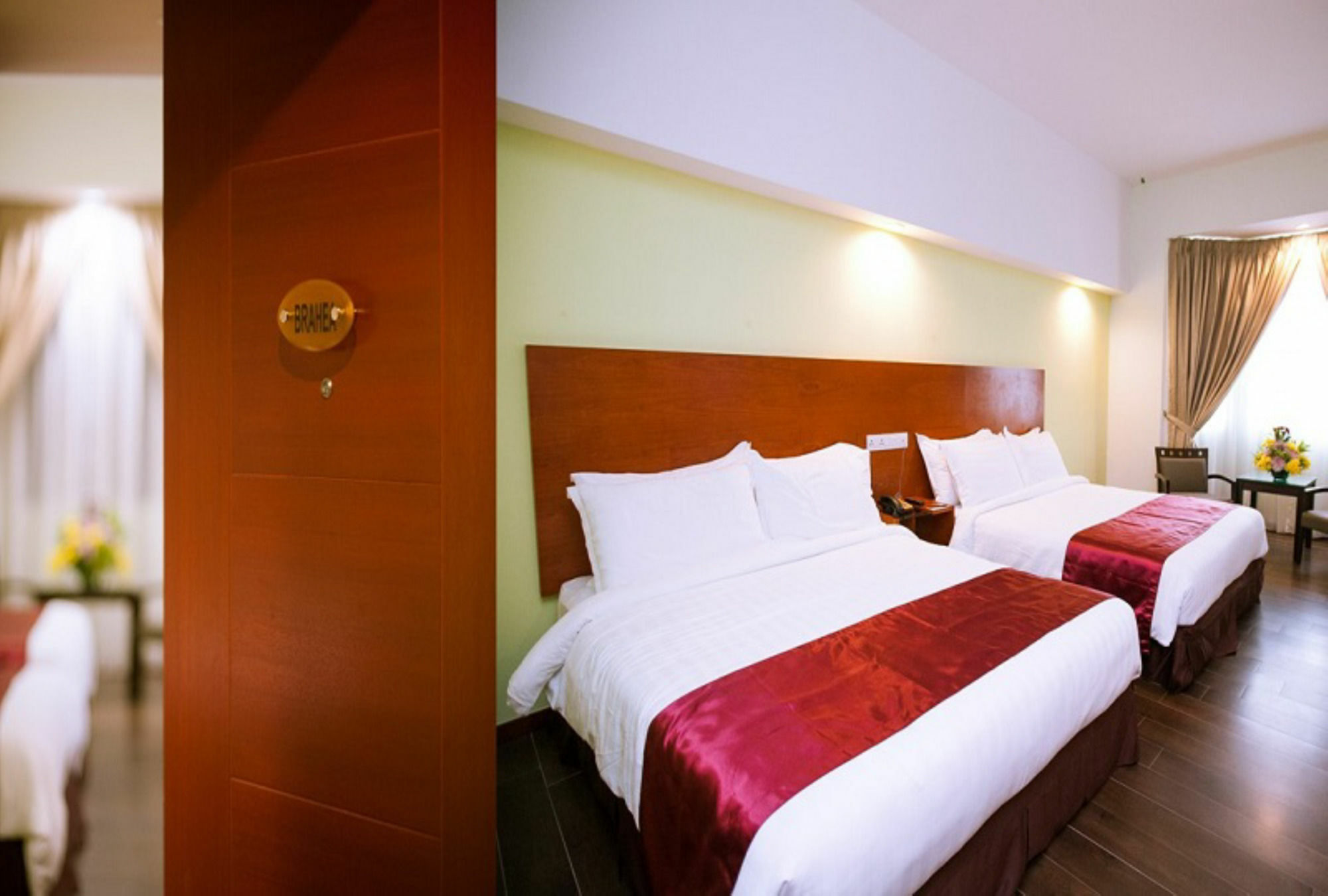 Palm Seremban Hotel Экстерьер фото